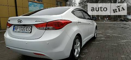Hyundai Elantra 2012  випуску Одеса з двигуном 1.6 л газ седан  за 7300 долл. 