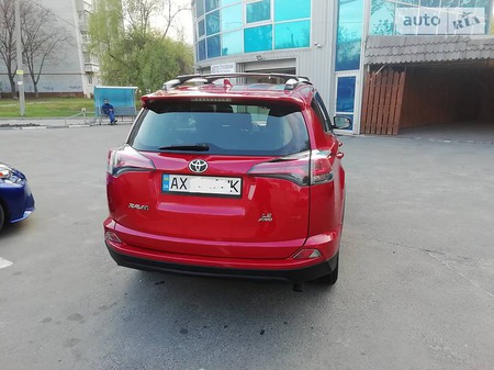 Toyota RAV 4 2016  випуску Харків з двигуном 2.5 л бензин позашляховик автомат за 25000 долл. 