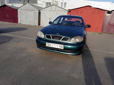 Daewoo Lanos 2003  випуску Хмельницький з двигуном 1.5 л газ седан механіка за 2000 долл. 