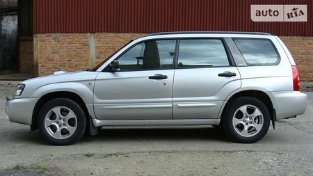 Subaru Forester 2003  випуску Донецьк з двигуном 2 л бензин позашляховик автомат за 7500 долл. 
