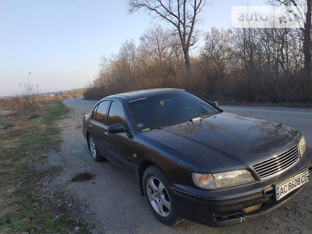 Nissan Maxima 1995  випуску Тернопіль з двигуном 2 л газ седан автомат за 3350 долл. 