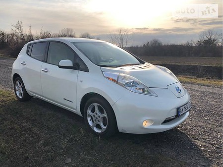 Nissan Leaf 2011  випуску Харків з двигуном 0 л електро хэтчбек автомат за 6600 долл. 