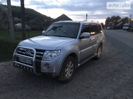 Mitsubishi Pajero 2010  випуску Ужгород з двигуном 3 л газ позашляховик автомат за 20500 долл. 