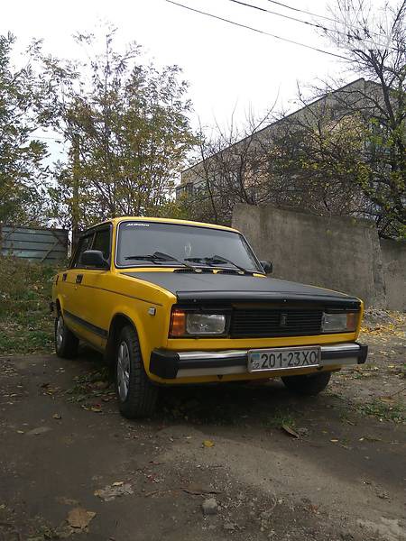 Lada 2105 1988  випуску Миколаїв з двигуном 1.3 л газ седан механіка за 1400 долл. 