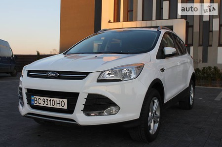 Ford Kuga 2014  випуску Львів з двигуном 2 л дизель позашляховик автомат за 16999 долл. 