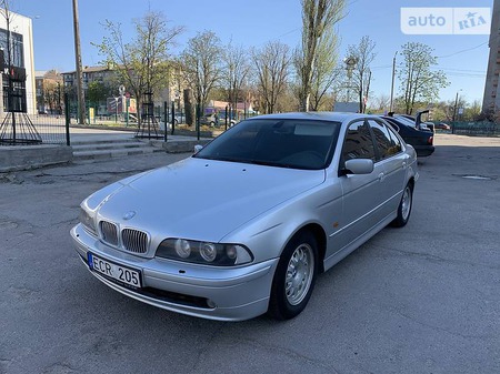 BMW 525 2001  випуску Дніпро з двигуном 2.5 л газ седан автомат за 1750 долл. 