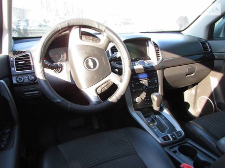 Chevrolet Captiva 2011  випуску Київ з двигуном 2.4 л бензин позашляховик автомат за 12300 долл. 
