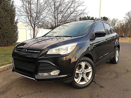 Ford Kuga 2013  випуску Київ з двигуном 2 л бензин позашляховик автомат за 12500 долл. 