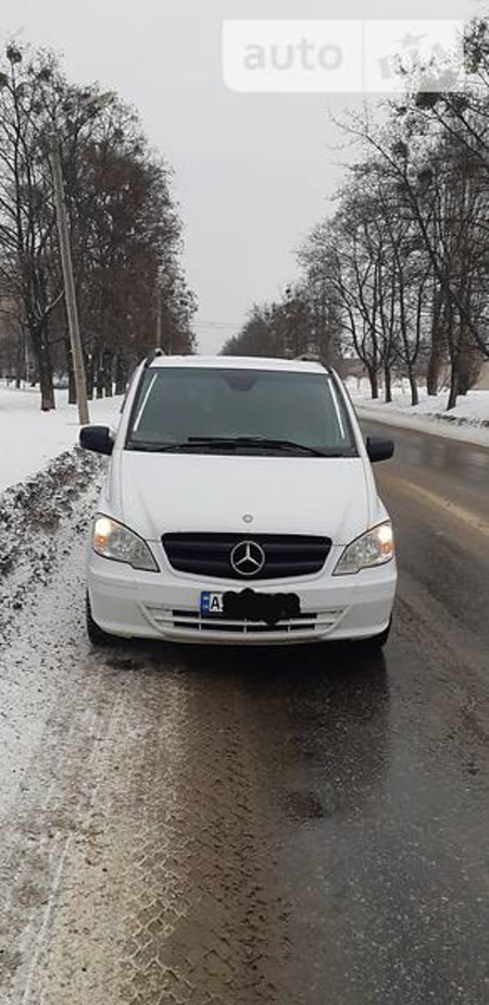 Mercedes-Benz Vito 2011  випуску Харків з двигуном 2.2 л дизель  автомат за 12500 долл. 