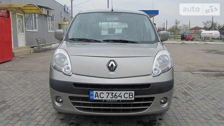Renault Kangoo 2010  випуску Луганськ з двигуном 1.5 л дизель мінівен механіка за 9300 долл. 