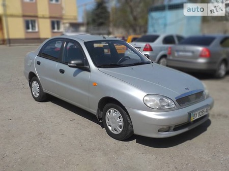 Daewoo Lanos 2006  випуску Хмельницький з двигуном 1.5 л газ седан механіка за 3850 долл. 