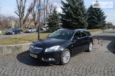 Opel Insignia 2012  випуску Ужгород з двигуном 1.4 л газ універсал механіка за 9800 долл. 
