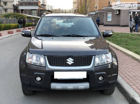Suzuki Grand Vitara 2013  випуску Київ з двигуном 2.4 л бензин позашляховик автомат за 11700 долл. 