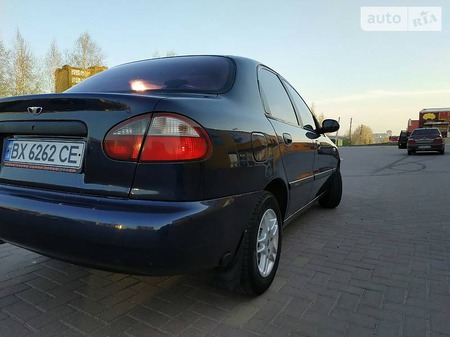 Daewoo Lanos 2004  випуску Хмельницький з двигуном 1.5 л газ седан механіка за 3550 долл. 