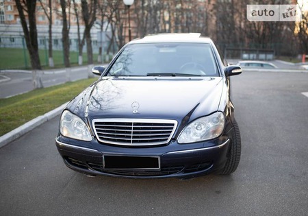 Mercedes-Benz S 320 2003  випуску Київ з двигуном 3.2 л дизель лімузин автомат за 8900 долл. 