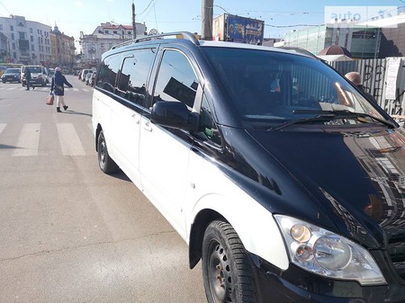 Mercedes-Benz Vito 2005  випуску Івано-Франківськ з двигуном 2.2 л дизель мінівен автомат за 11100 долл. 