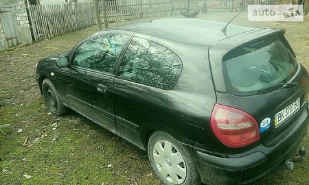 Nissan Almera 2000  випуску Луцьк з двигуном 0 л  хэтчбек  за 900 долл. 