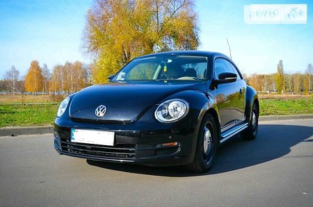 Volkswagen Beetle 2013  випуску Харків з двигуном 2.5 л бензин купе автомат за 11500 долл. 