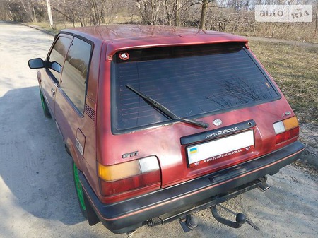 Toyota Corolla 1985  випуску Харків з двигуном 1.3 л бензин хэтчбек механіка за 1600 долл. 