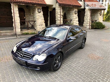 Mercedes-Benz CLK 270 2004  випуску Львів з двигуном 2.7 л дизель купе автомат за 9900 долл. 