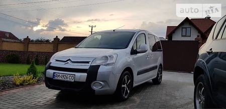 Citroen Berlingo 2012  випуску Житомир з двигуном 1.6 л дизель  автомат за 8000 долл. 