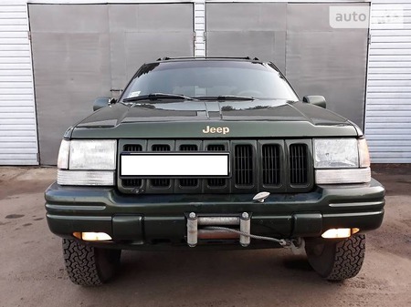 Jeep Grand Cherokee 1996  випуску Луцьк з двигуном 5.2 л газ позашляховик автомат за 3200 долл. 