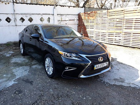 Lexus ES 250 2016  випуску Київ з двигуном 2.5 л бензин седан автомат за 33500 долл. 