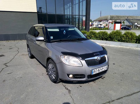 Skoda Fabia 2008  випуску Ужгород з двигуном 1.2 л газ універсал механіка за 5550 долл. 