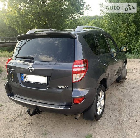 Toyota RAV 4 2010  випуску Харків з двигуном 2.2 л дизель позашляховик механіка за 14200 долл. 