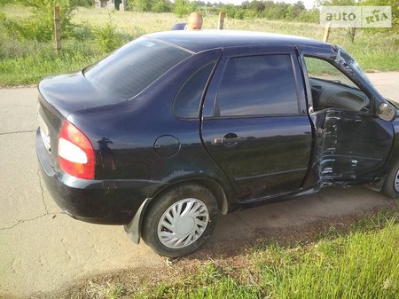 Lada 1118 2007  випуску Запоріжжя з двигуном 1.5 л бензин седан механіка за 1650 долл. 