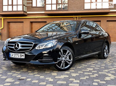 Mercedes-Benz E 400 2015  випуску Вінниця з двигуном 3 л бензин седан автомат за 36900 долл. 