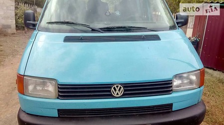 Volkswagen Transporter 1998  випуску Луганськ з двигуном 1.9 л дизель мінівен механіка за 6500 долл. 