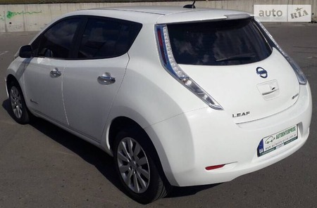 Nissan Leaf 2013  випуску Харків з двигуном 0 л електро хэтчбек автомат за 11300 долл. 