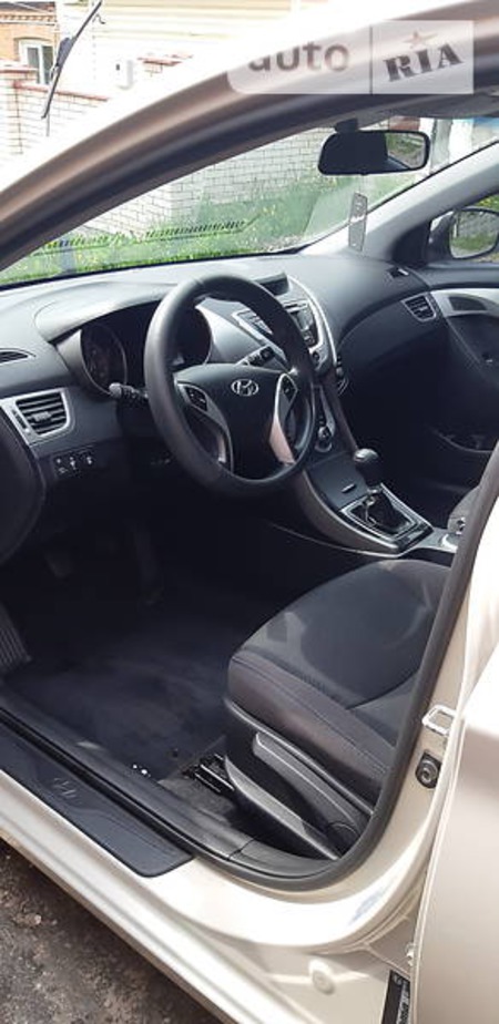 Hyundai Elantra 2012  випуску Вінниця з двигуном 1.6 л газ седан механіка за 11500 долл. 