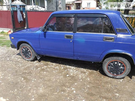 Lada 2105 1988  випуску Тернопіль з двигуном 1.3 л бензин седан механіка за 1050 долл. 