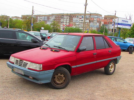 Renault 11 1987  випуску Кропивницький з двигуном 1.7 л газ хэтчбек механіка за 1200 долл. 