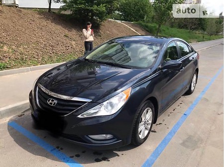 Hyundai Sonata 2012  випуску Вінниця з двигуном 2.4 л бензин седан автомат за 10000 долл. 