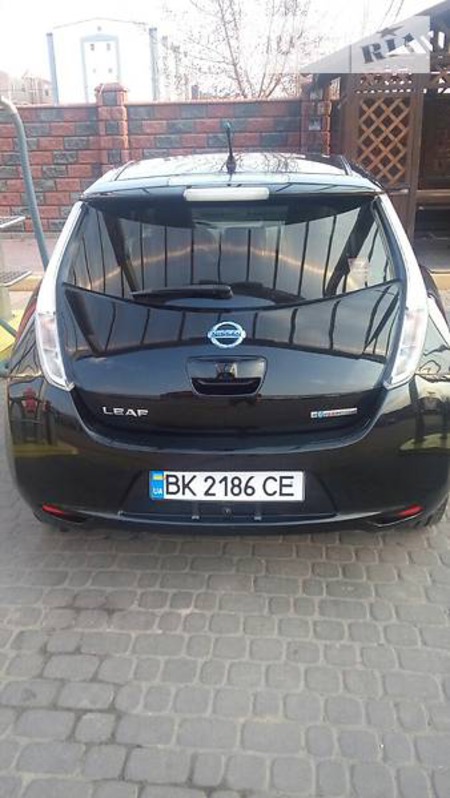 Nissan Leaf 2012  випуску Рівне з двигуном 0 л електро хэтчбек автомат за 8750 долл. 