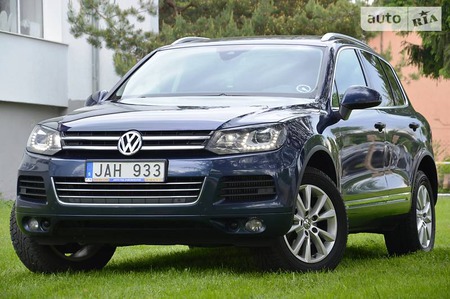 Volkswagen Touareg 2011  випуску Львів з двигуном 3 л дизель мінівен автомат за 26600 долл. 