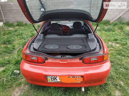 Mazda MX-3 1993  випуску Рівне з двигуном 1.6 л бензин хэтчбек механіка за 3100 долл. 