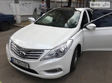 Hyundai Azera 2013  випуску Київ з двигуном 3 л газ седан автомат за 14000 долл. 