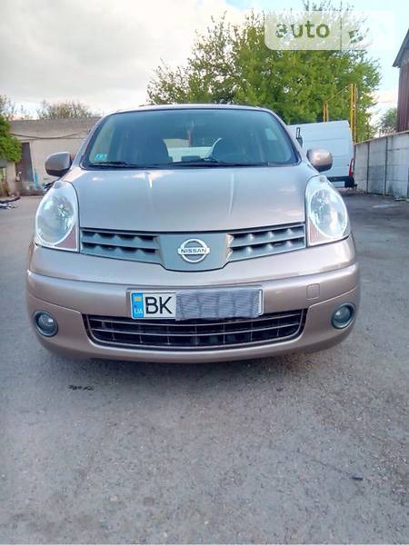 Nissan Note 2008  випуску Рівне з двигуном 1.5 л дизель хэтчбек механіка за 5700 долл. 