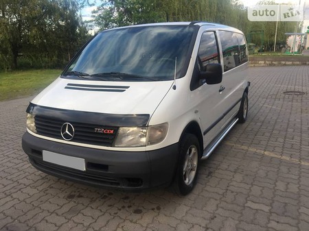 Mercedes-Benz Vito 2001  випуску Чернівці з двигуном 2.2 л дизель мінівен механіка за 6500 долл. 