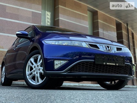 Honda Civic 2009  випуску Одеса з двигуном 1.8 л газ хэтчбек автомат за 10300 долл. 