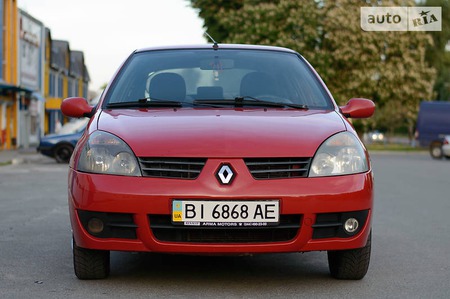 Renault Symbol 2006  випуску Київ з двигуном 1.4 л газ седан механіка за 4200 долл. 