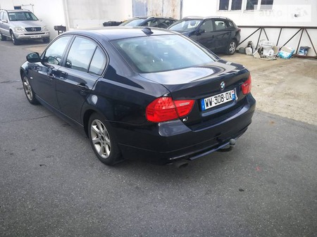 BMW 318 2009  випуску Івано-Франківськ з двигуном 2 л дизель седан механіка за 9999 долл. 