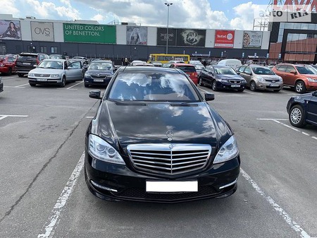 Mercedes-Benz S 500 2011  випуску Хмельницький з двигуном 4.6 л бензин седан автомат за 41900 долл. 