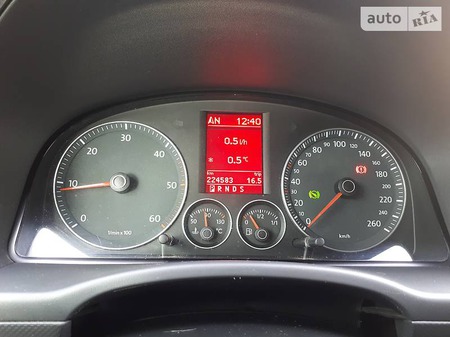 Volkswagen Caddy 2008  випуску Дніпро з двигуном 1.9 л дизель мінівен автомат за 7500 долл. 