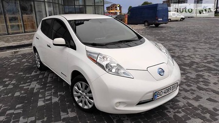 Nissan Leaf 2014  випуску Тернопіль з двигуном 0 л електро хэтчбек автомат за 12500 долл. 