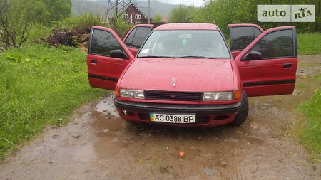 Mitsubishi Lancer 1990  випуску Львів з двигуном 1.3 л бензин седан механіка за 1500 долл. 